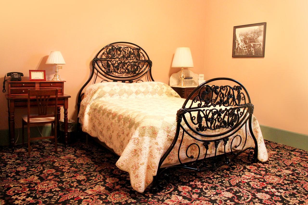 Weinhard Hotel Дейтон Екстер'єр фото